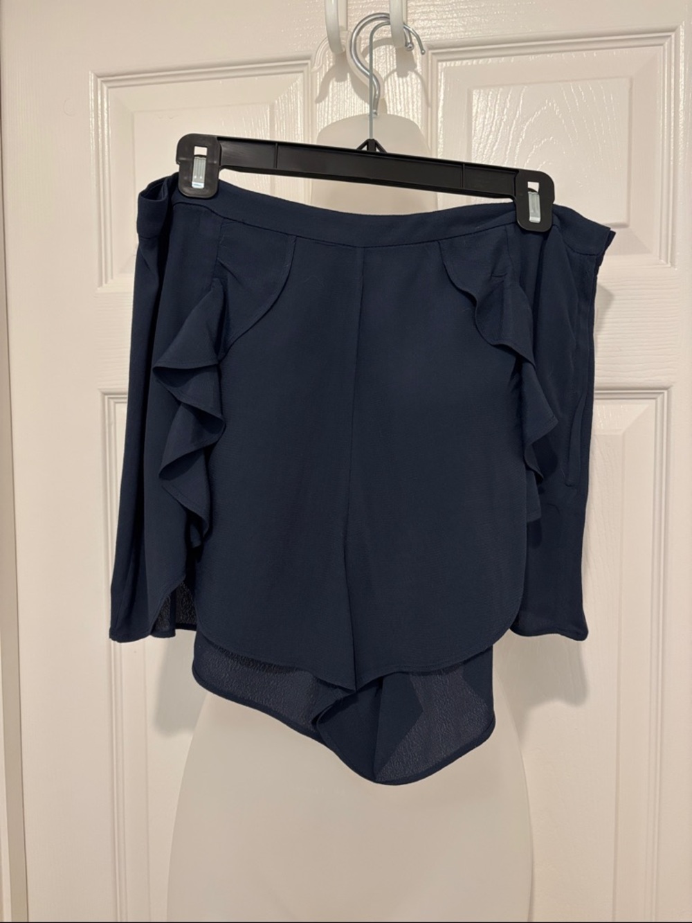 H&M Navy Ruffle Skort. Never worn.